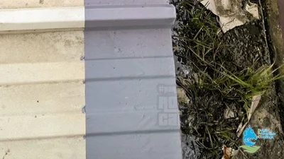 Lava20 waterproofing coating applied to metal roof edge