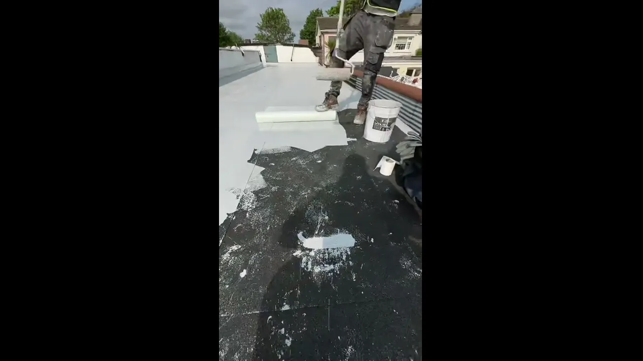 Reconditioning Existing Felt Roofs with Liquid Waterproofing